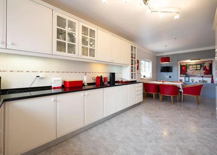 Villa Manuelina - Luxuosa Com Piscina Aquecida By Dolcestay Sesimbra